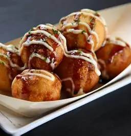 Takoyaki bar Kureo-ru Dogenzaka